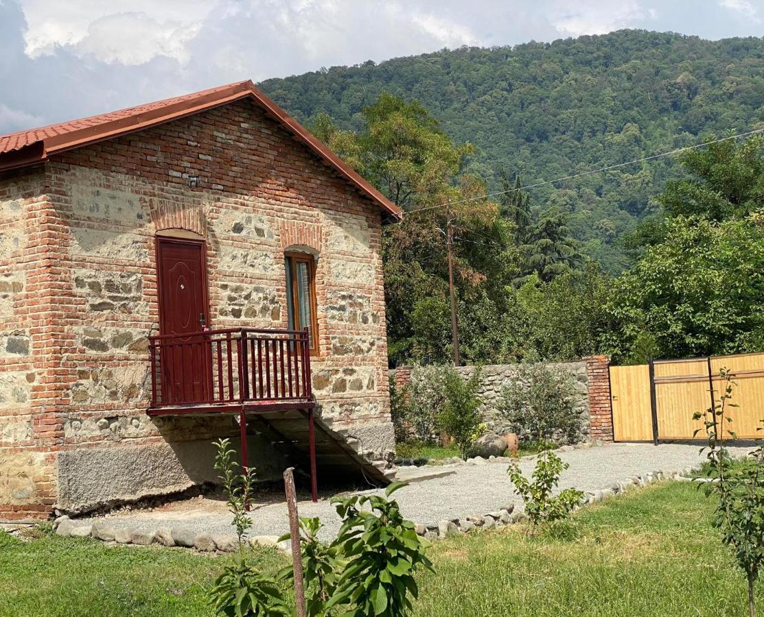 Old House Hotel Lagodehi Exterior foto